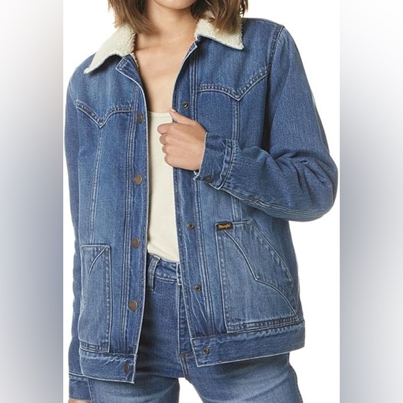 Ladies Denim Wrangler Jacket NWT - Picture 2 of 8